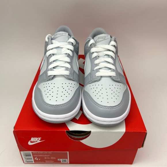 Nike Dunk Low GS “Two-Tone/Wolf Grey Pure Platinum” 2023 - Picture 2 of 4